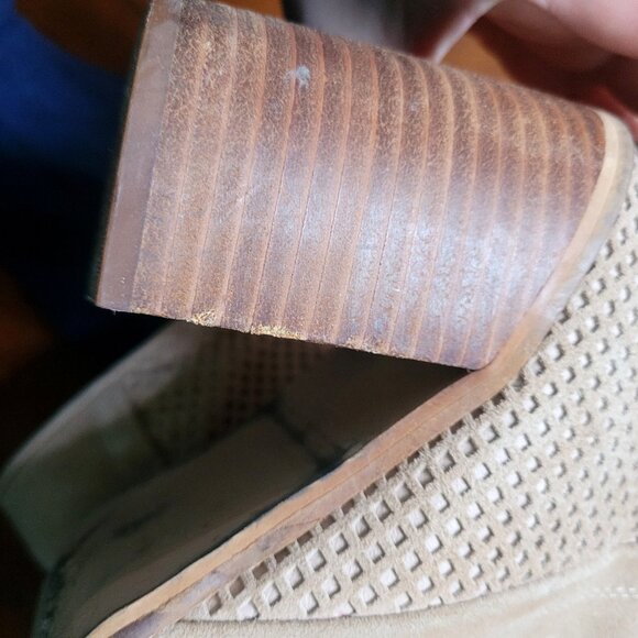 Suede Steve Madden Taupe "Replay" Booties, sz 7 - Picture 13 of 14